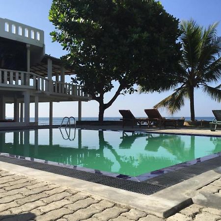 Miltons Beach Resort 乌纳瓦图纳 外观 照片