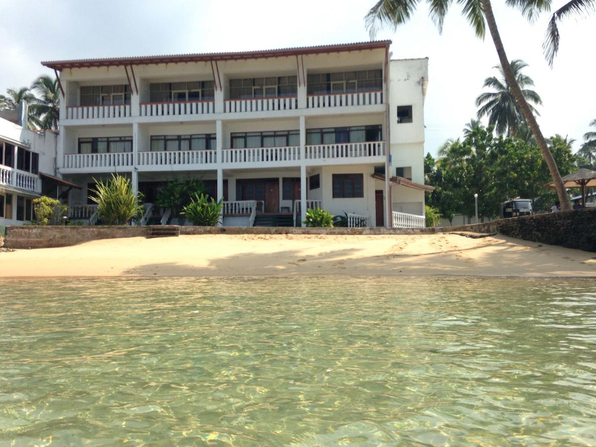 Miltons Beach Resort 乌纳瓦图纳 外观 照片