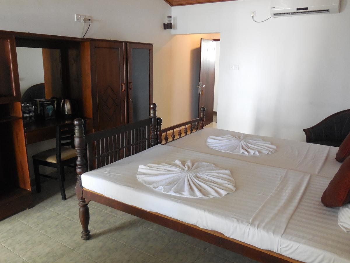 Miltons Beach Resort 乌纳瓦图纳 外观 照片