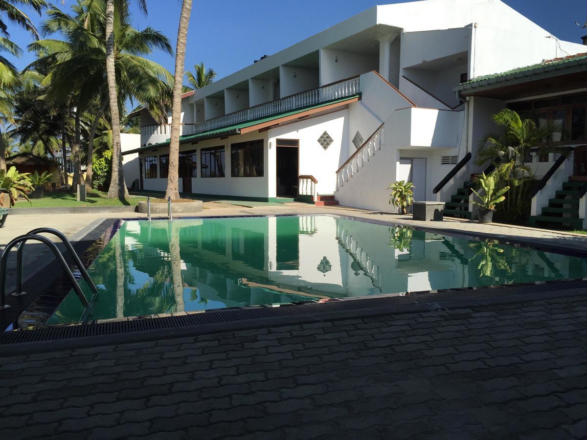 Miltons Beach Resort 乌纳瓦图纳 外观 照片