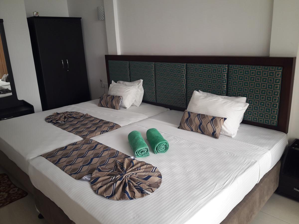 Miltons Beach Resort 乌纳瓦图纳 外观 照片