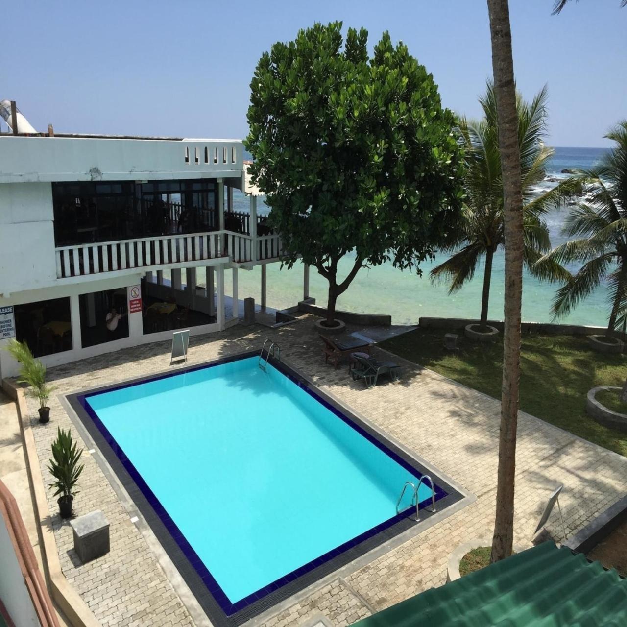 Miltons Beach Resort 乌纳瓦图纳 外观 照片