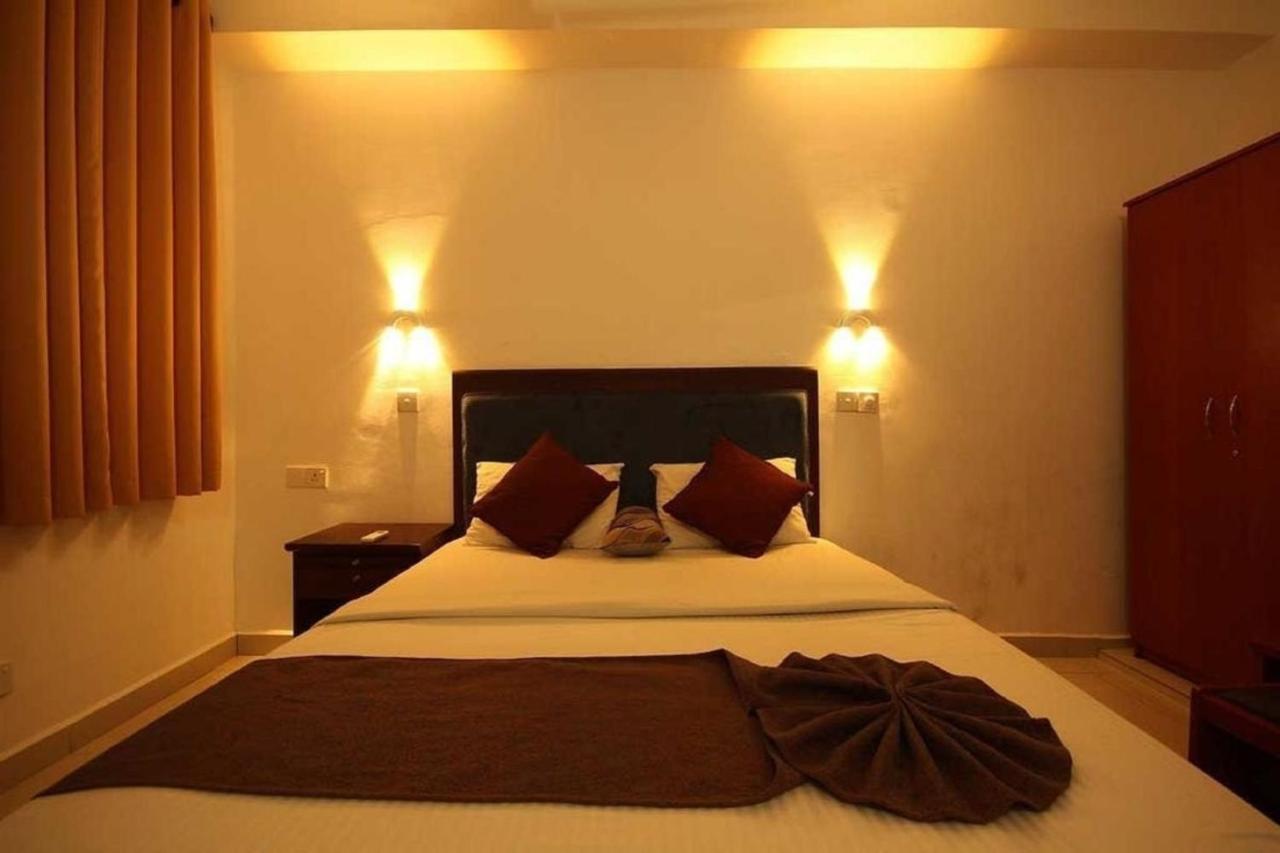 Miltons Beach Resort 乌纳瓦图纳 外观 照片